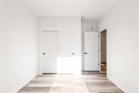 Tiny photo for 70085 Cayuse Drive, Sisters, OR 97759 (MLS # 220212331)