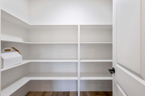 Tiny photo for 70085 Cayuse Drive, Sisters, OR 97759 (MLS # 220212331)