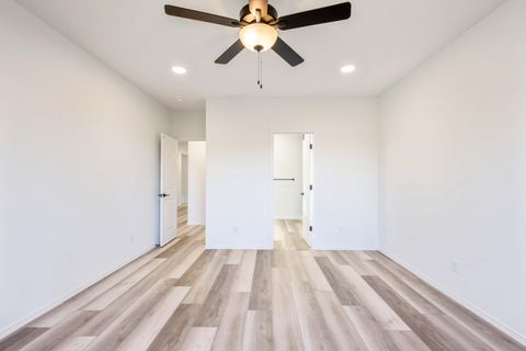 Tiny photo for 70085 Cayuse Drive, Sisters, OR 97759 (MLS # 220212331)