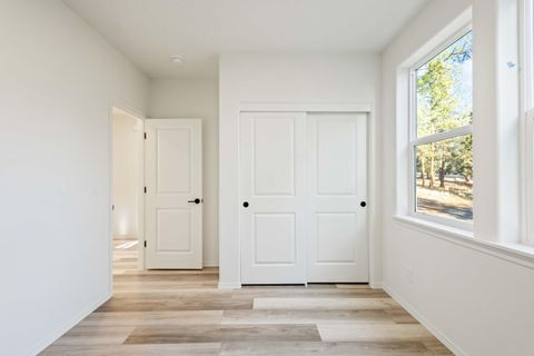 Tiny photo for 70085 Cayuse Drive, Sisters, OR 97759 (MLS # 220212331)