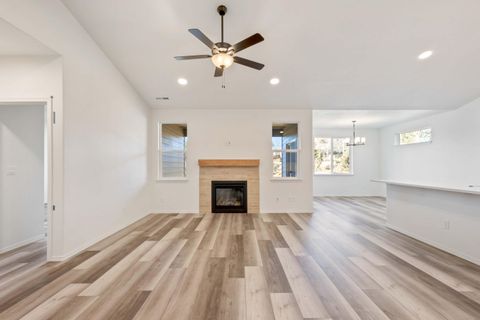 Tiny photo for 70085 Cayuse Drive, Sisters, OR 97759 (MLS # 220212331)