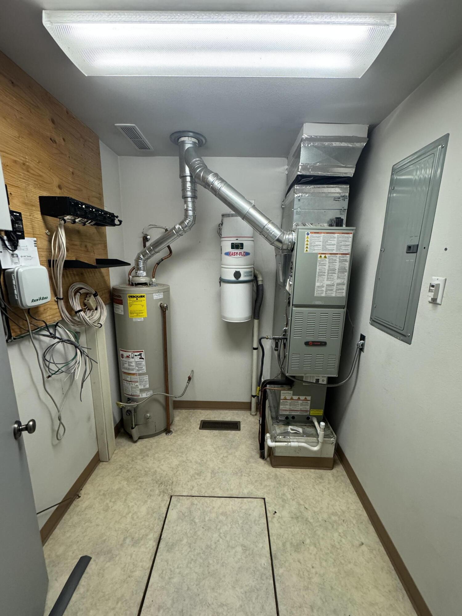 Townsite Of Redmond - Commercial Sale