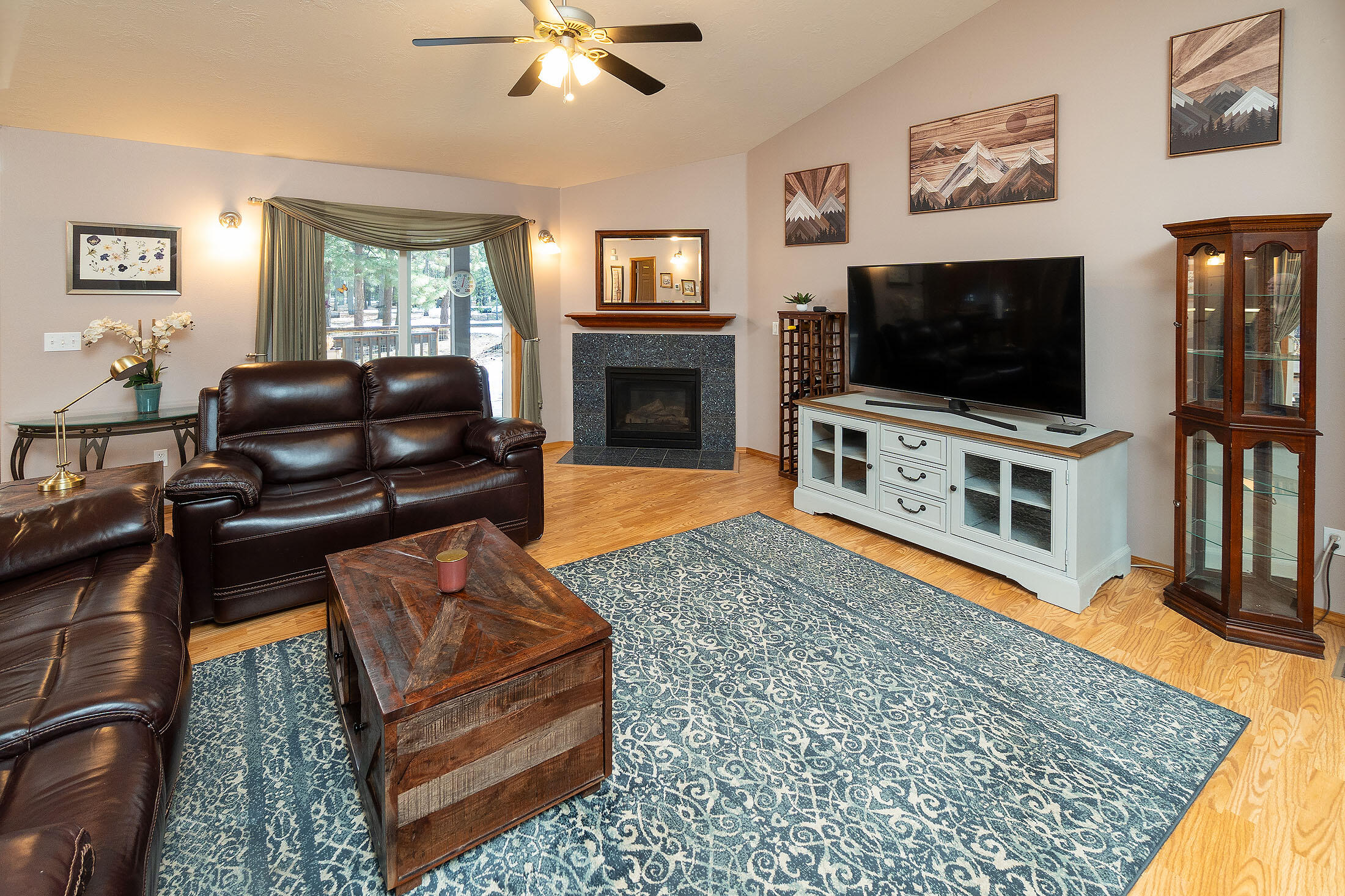 Ponderosa Pines - Residential