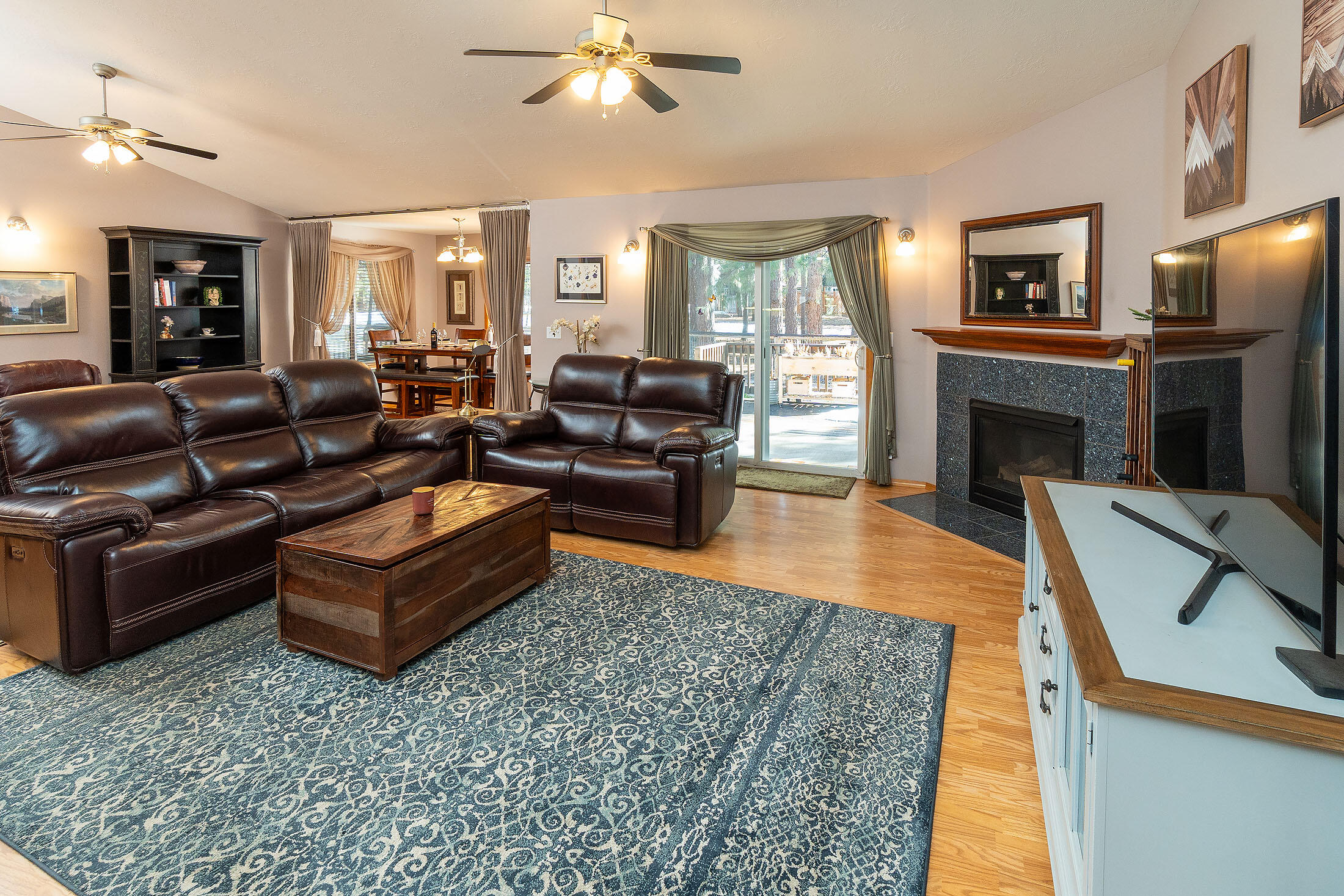 Ponderosa Pines - Residential