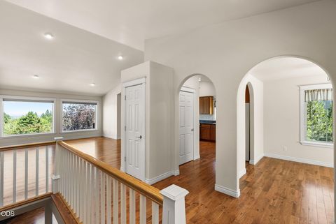 Tiny photo for 3056 NW Craftsman Drive, Bend, OR 97703 (MLS # 220224037)
