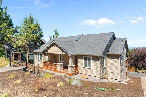 Photo of 3056 NW Craftsman Drive, Bend, OR 97703 (MLS # 220224037)