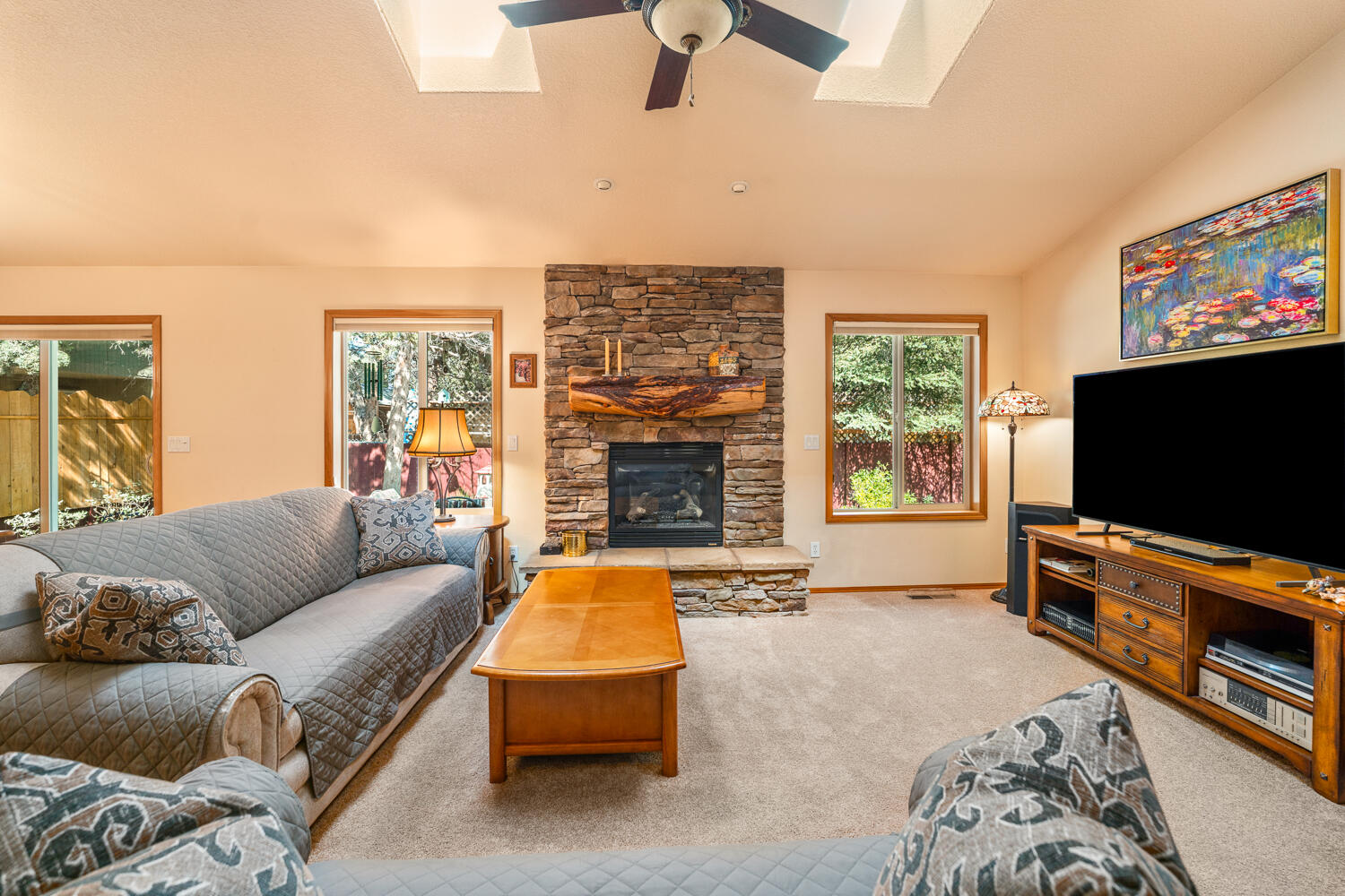 61346 White Tail Street