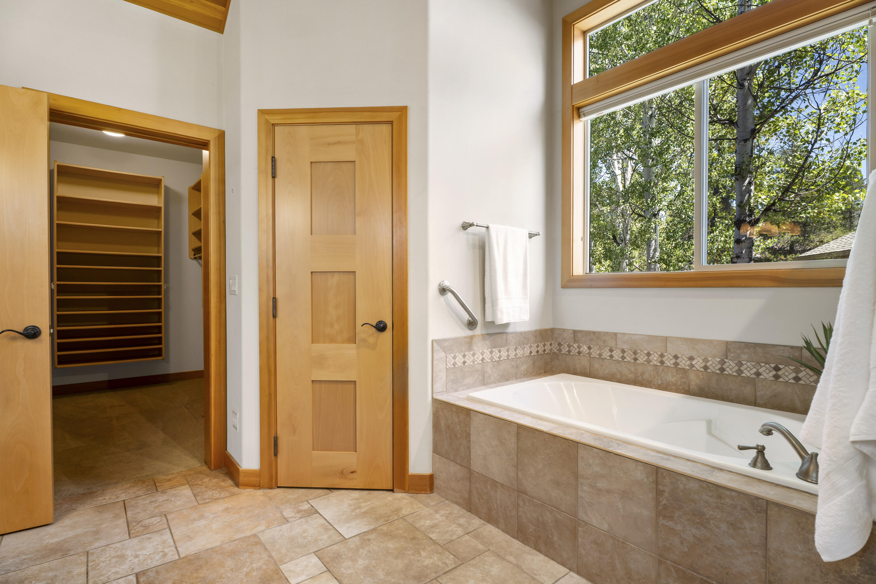 Fairway Point Villag - Residential