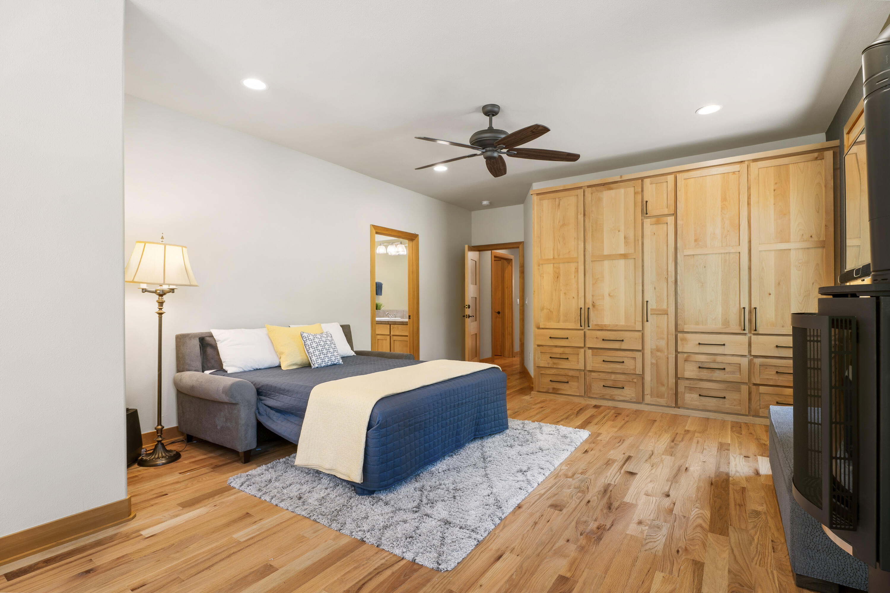 Fairway Point Villag - Residential