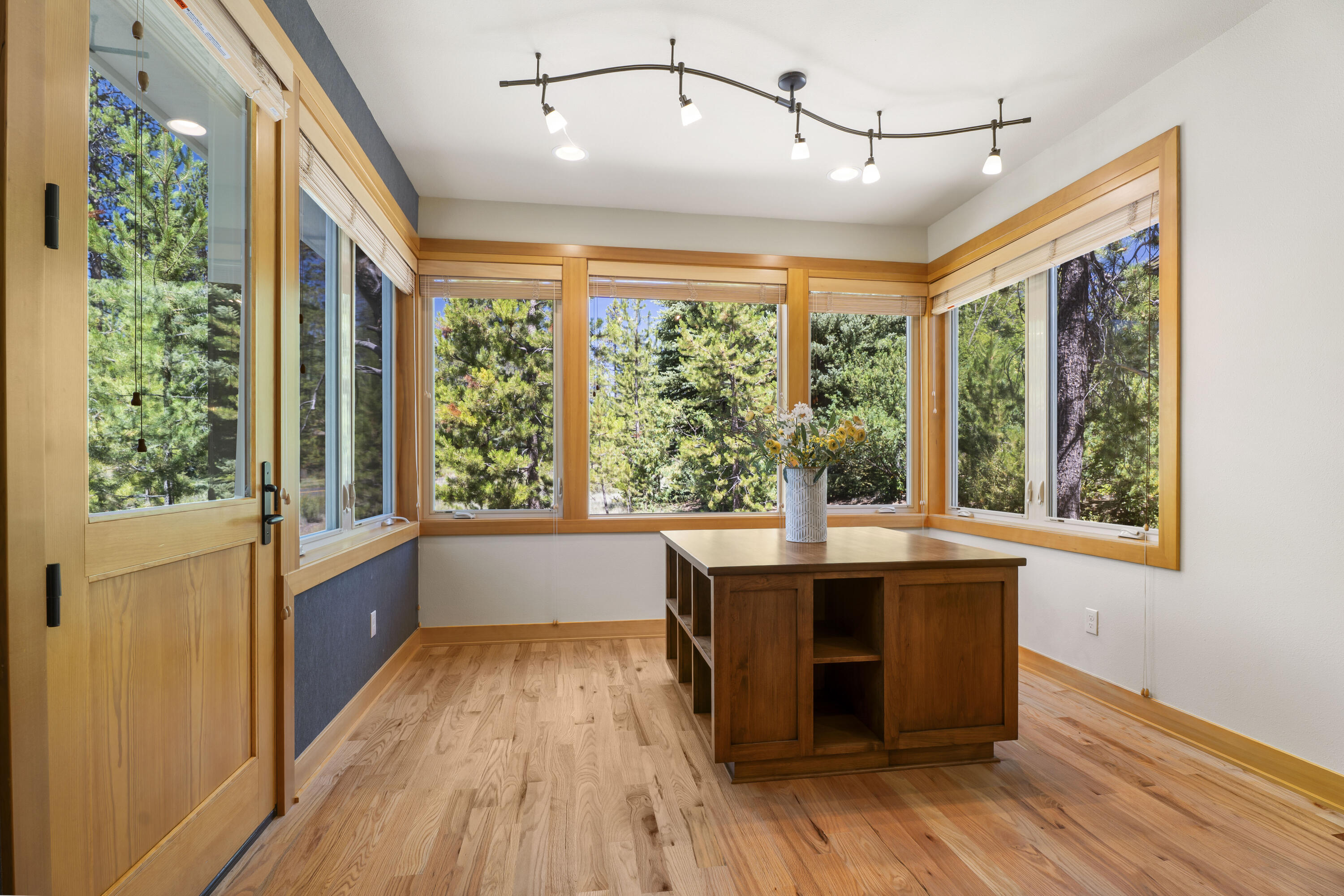 Fairway Point Villag - Residential