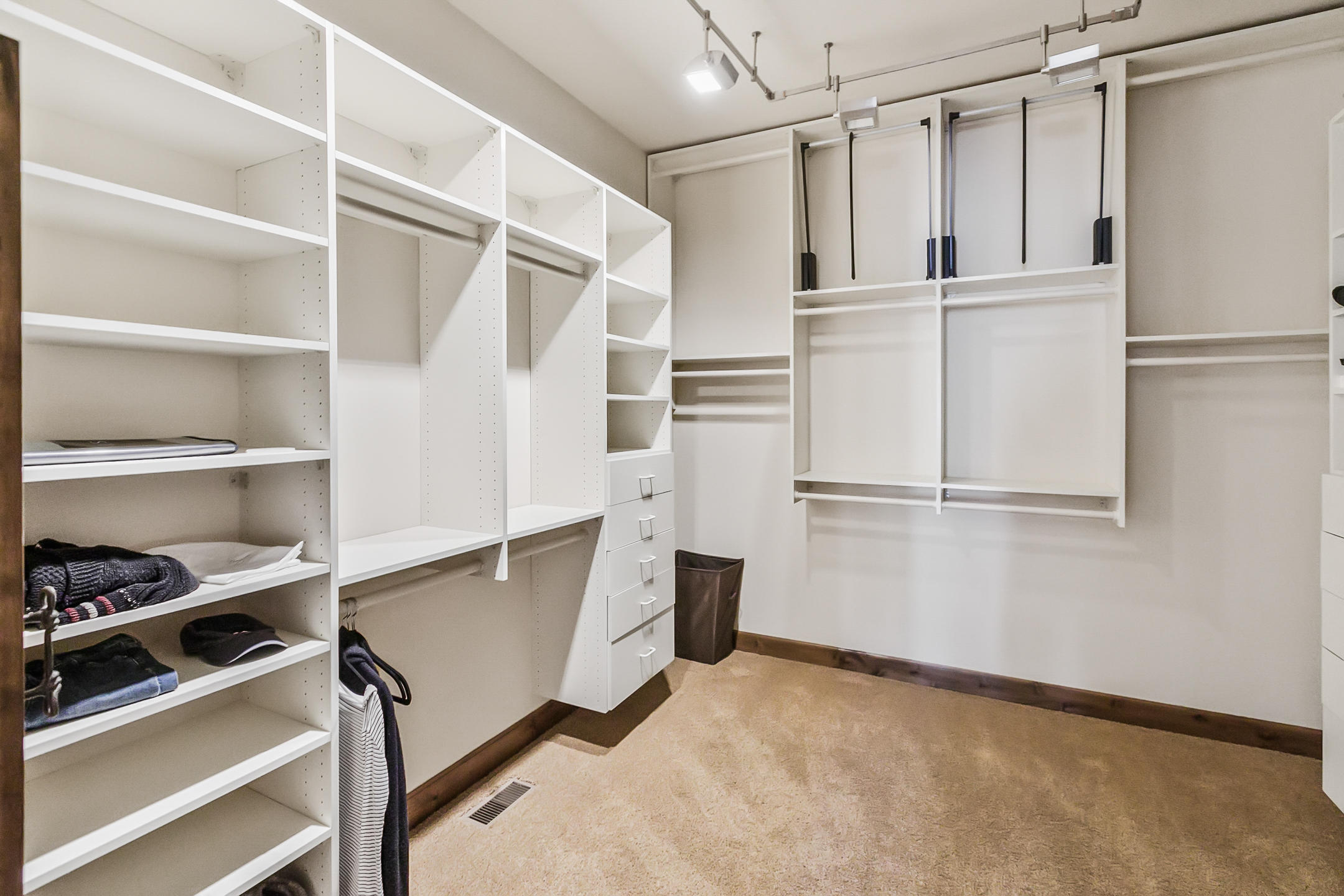 Three Pines - Residential