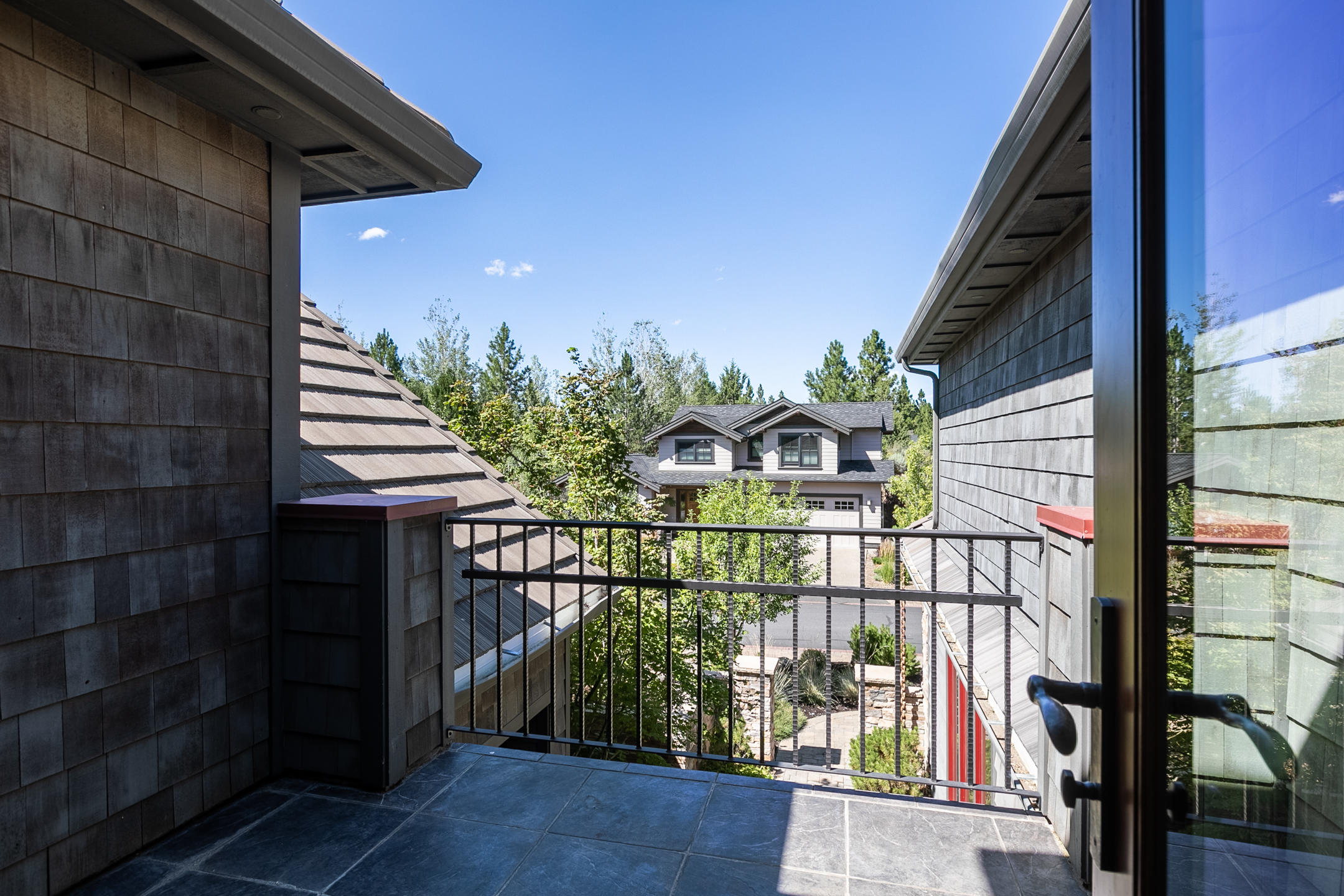 Three Pines - Residential