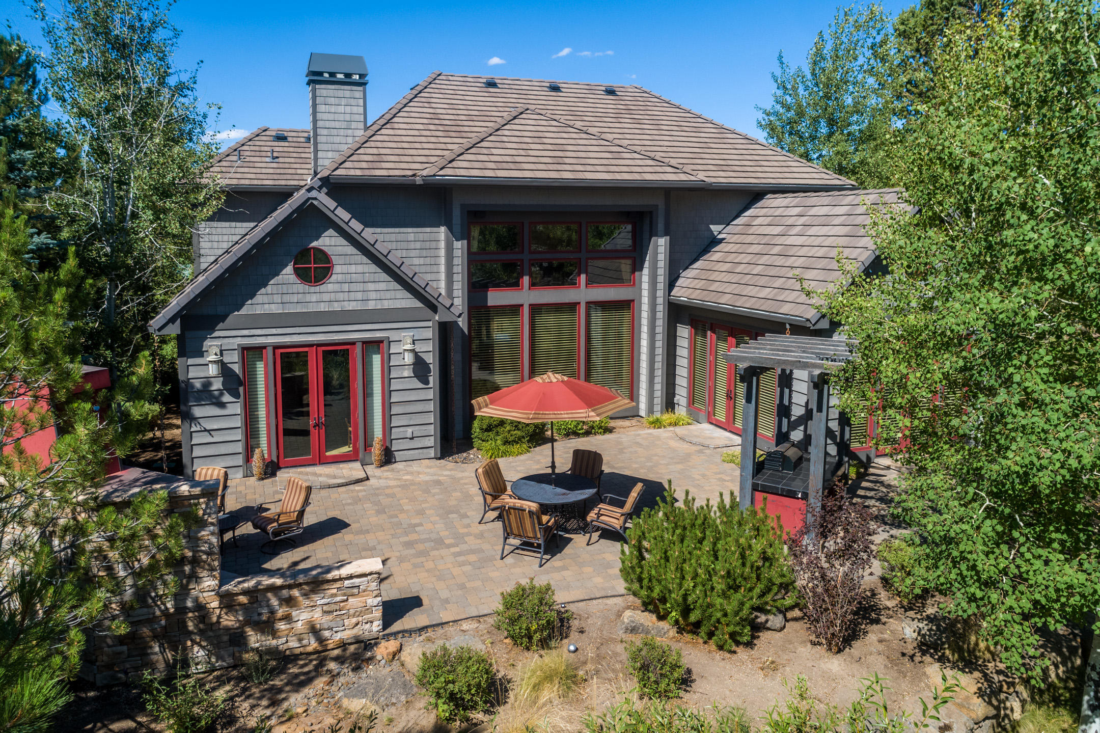 Three Pines - Residential