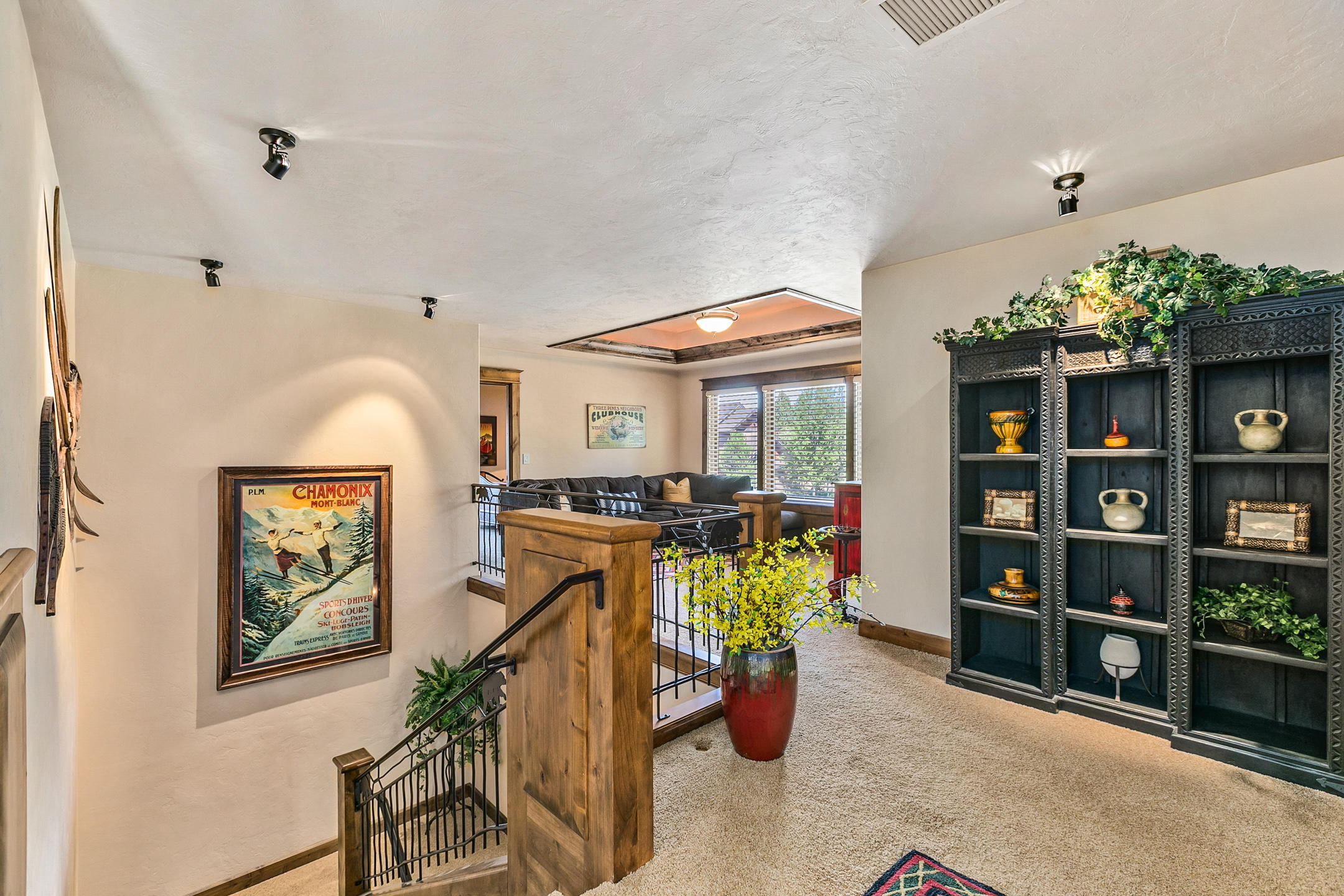 Three Pines - Residential