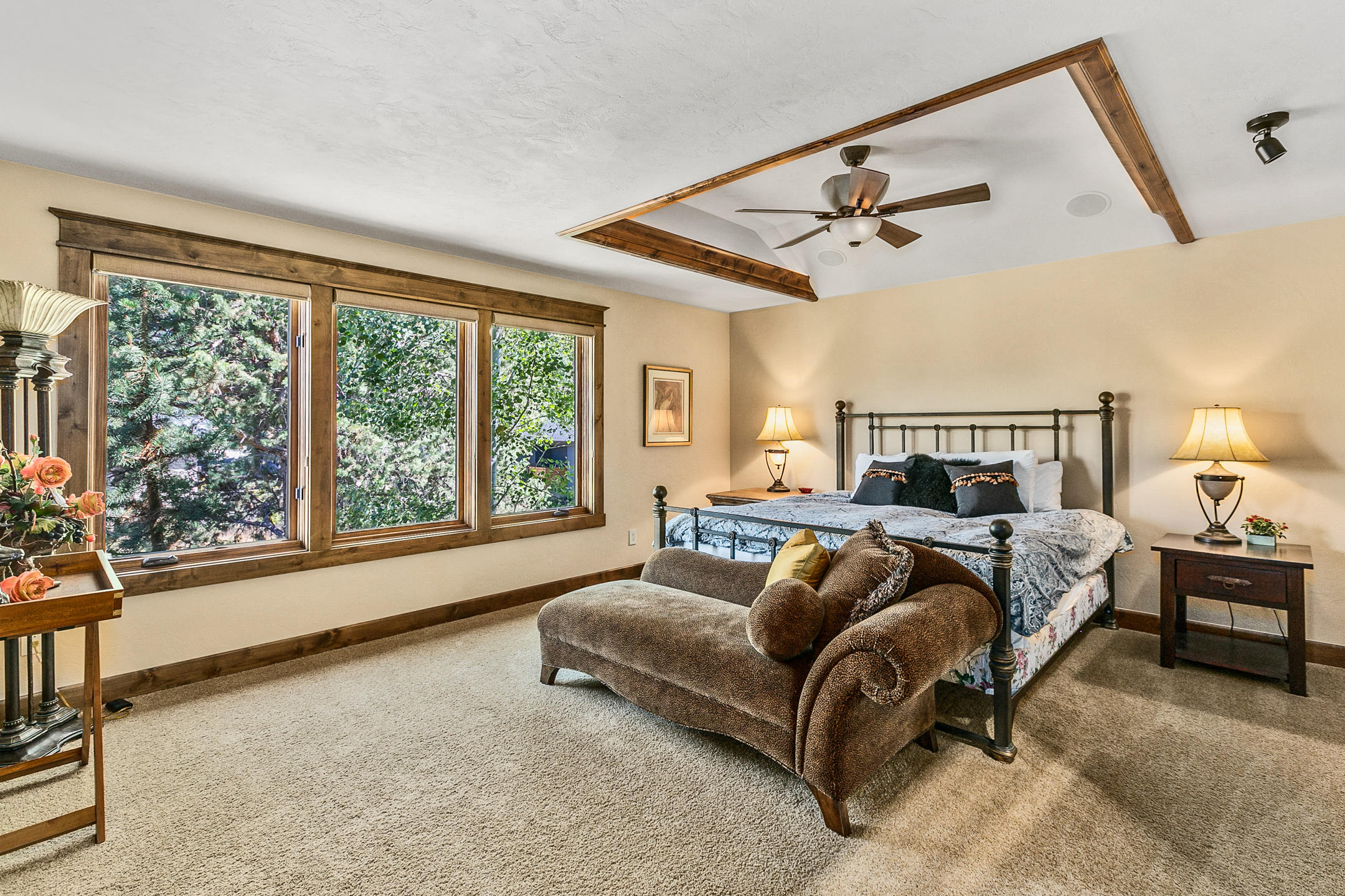 Three Pines - Residential