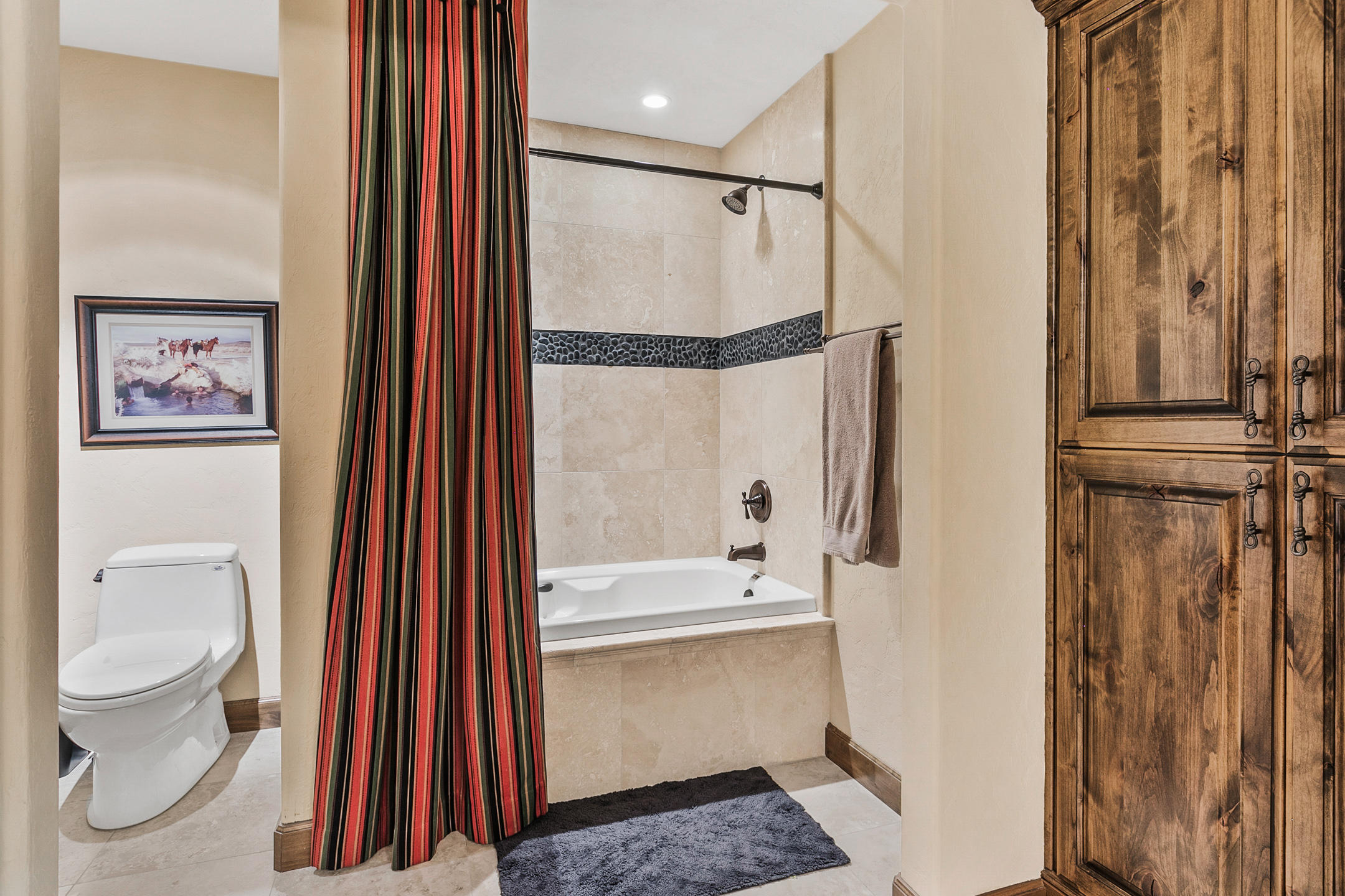 Three Pines - Residential