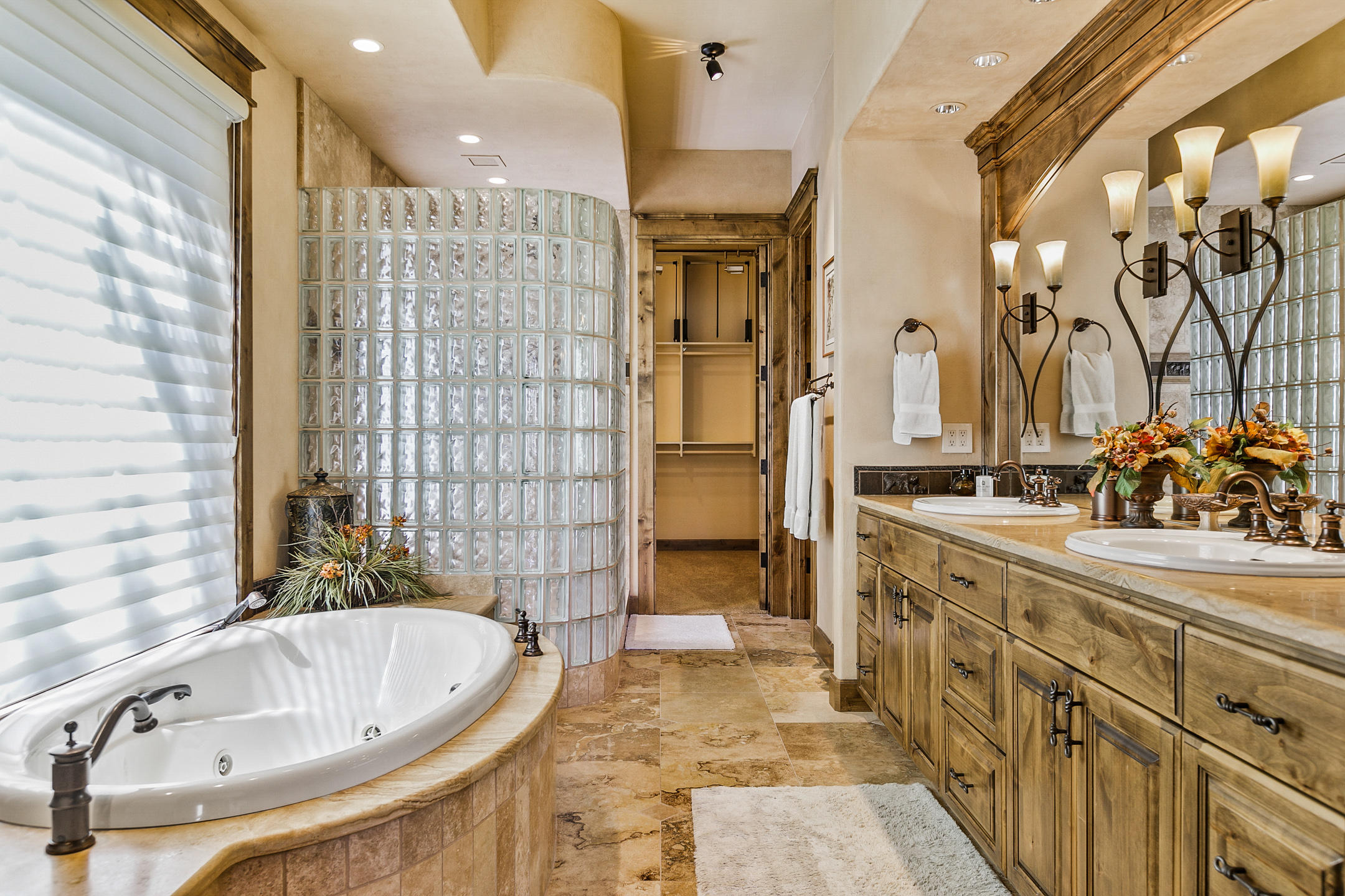 Three Pines - Residential