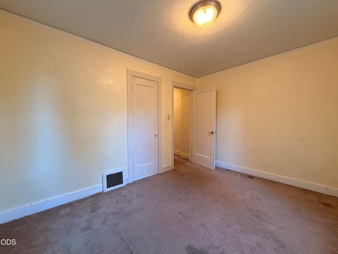Tiny photo for 718 Roseway Drive, Klamath Falls, OR 97601 (MLS # 220224481)