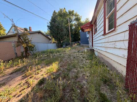 Tiny photo for 718 Roseway Drive, Klamath Falls, OR 97601 (MLS # 220224481)