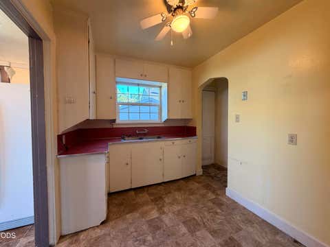 Tiny photo for 718 Roseway Drive, Klamath Falls, OR 97601 (MLS # 220224481)