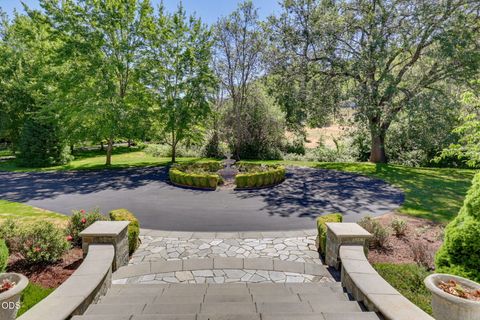 Tiny photo for 4244 Griffin Creek Road, Medford, OR 97501 (MLS # 220223748)