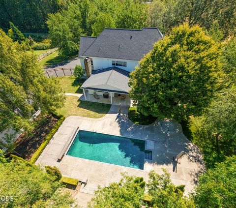 Tiny photo for 4244 Griffin Creek Road, Medford, OR 97501 (MLS # 220223748)