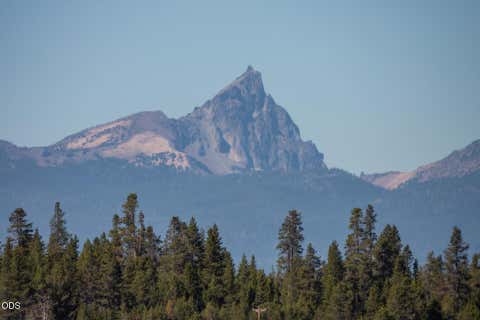 Tiny photo for 1950 Silver Lake Road, Chiloquin, OR 97624 (MLS # 220224582)