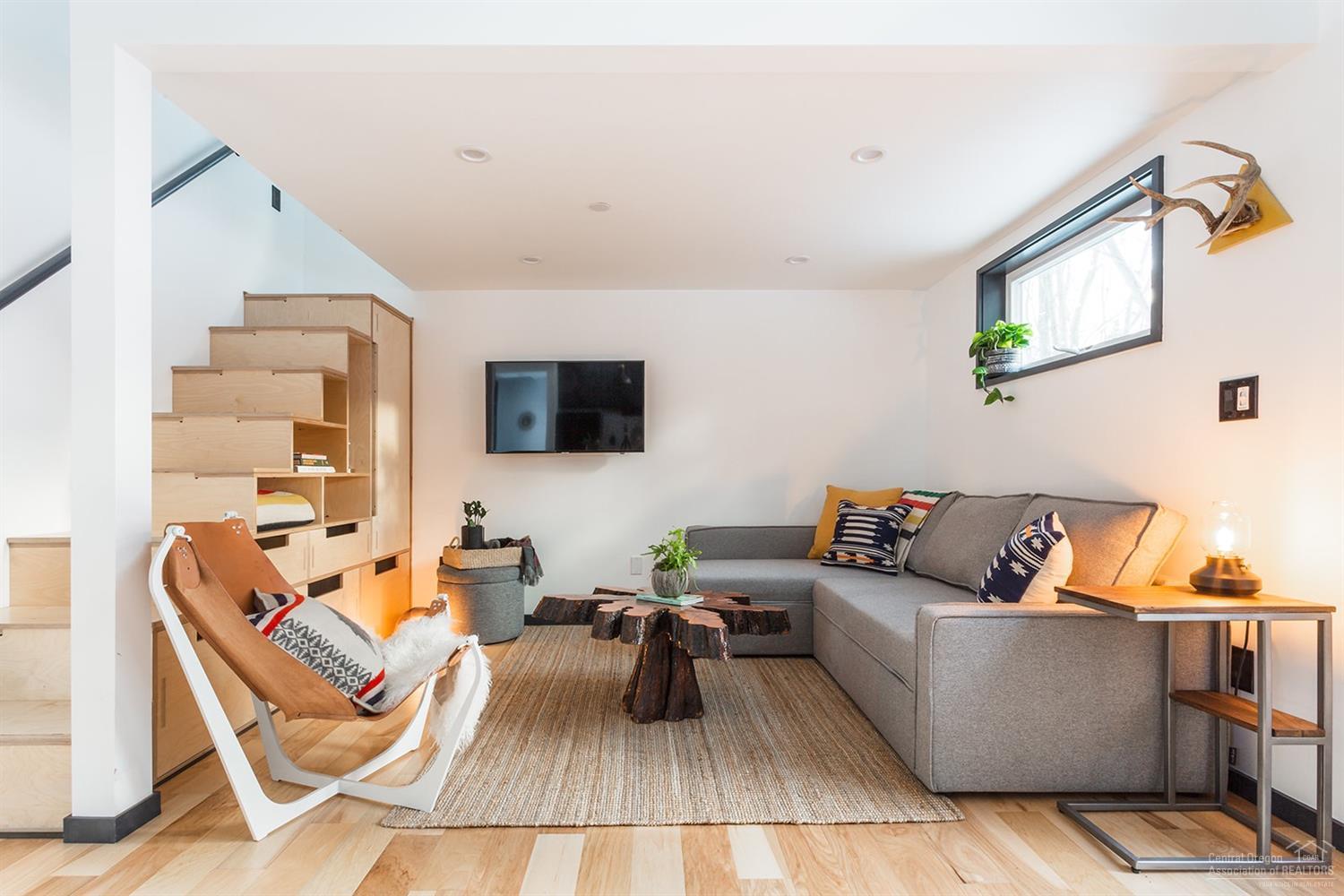 Hiatus - Residential