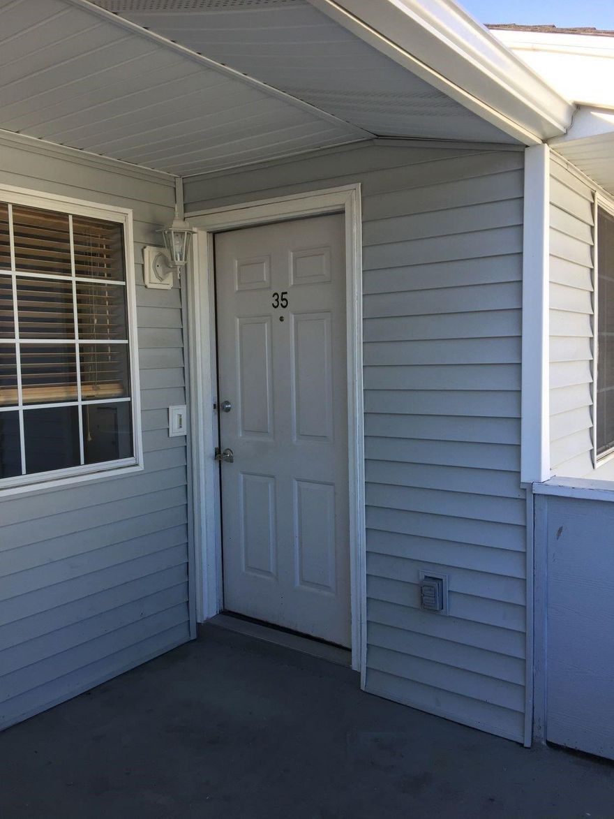 Super cute, clean East Medford condo. Close to shopping restaurants and more. New interior paint, new water heater. Open floor plan, updated flooring, custom wood blinds. Single level on the top (second) floor. Don't be put off by the stairs and landing, look to your right about 6 doors and see the new decks and stairs going in. All units are being repaired per HOA.