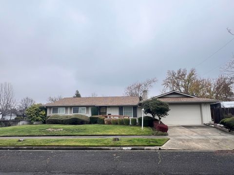 Tiny photo for 2284 Jubilant Avenue, Medford, OR 97504 (MLS # 220212761)
