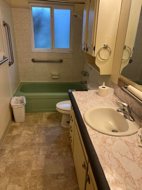 Tiny photo for 2284 Jubilant Avenue, Medford, OR 97504 (MLS # 220212761)