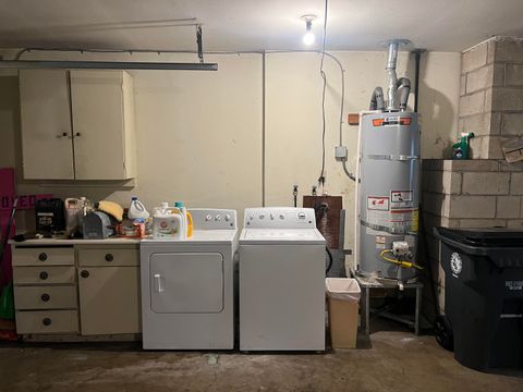 Tiny photo for 2284 Jubilant Avenue, Medford, OR 97504 (MLS # 220212761)