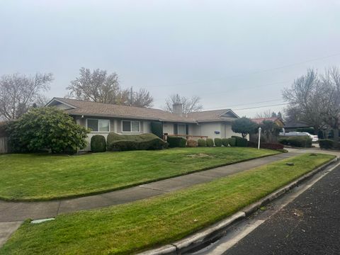 Tiny photo for 2284 Jubilant Avenue, Medford, OR 97504 (MLS # 220212761)