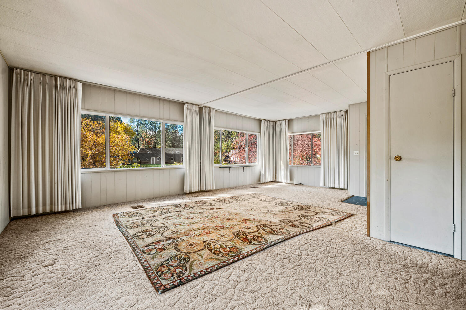 Romaine Village - Residential