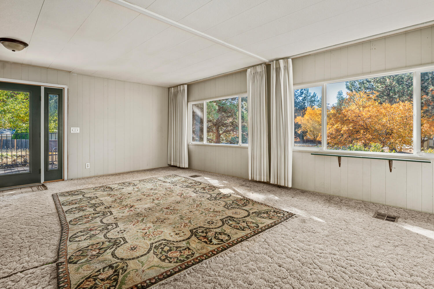 Romaine Village - Residential