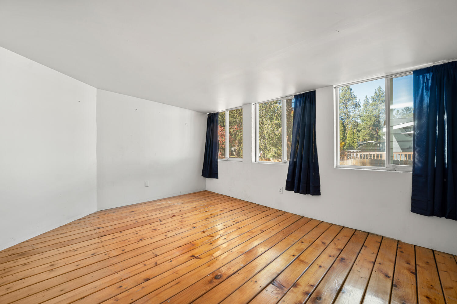 Romaine Village - Residential