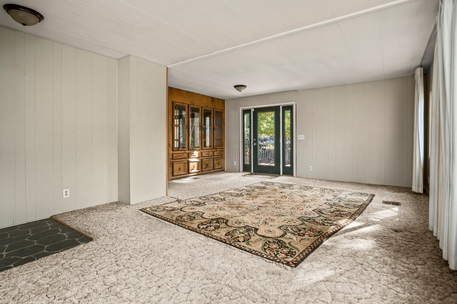 Romaine Village - Residential