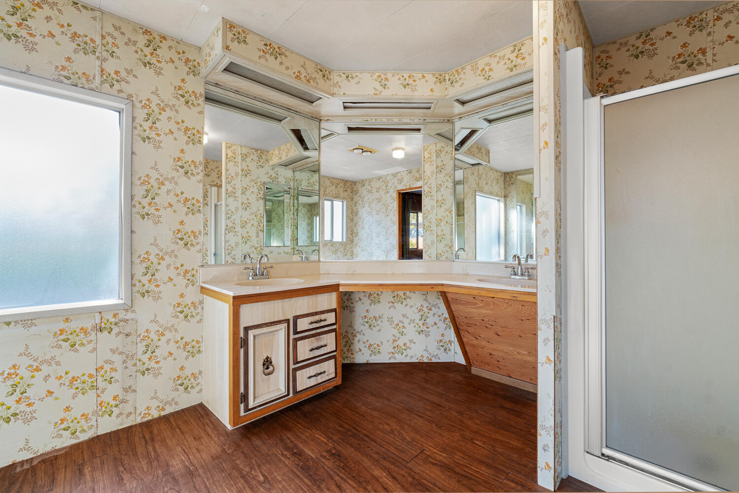 Romaine Village - Residential