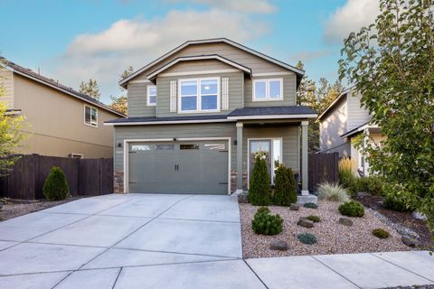 2975 NE Quiet Canyon Drive Bend OR 97701
