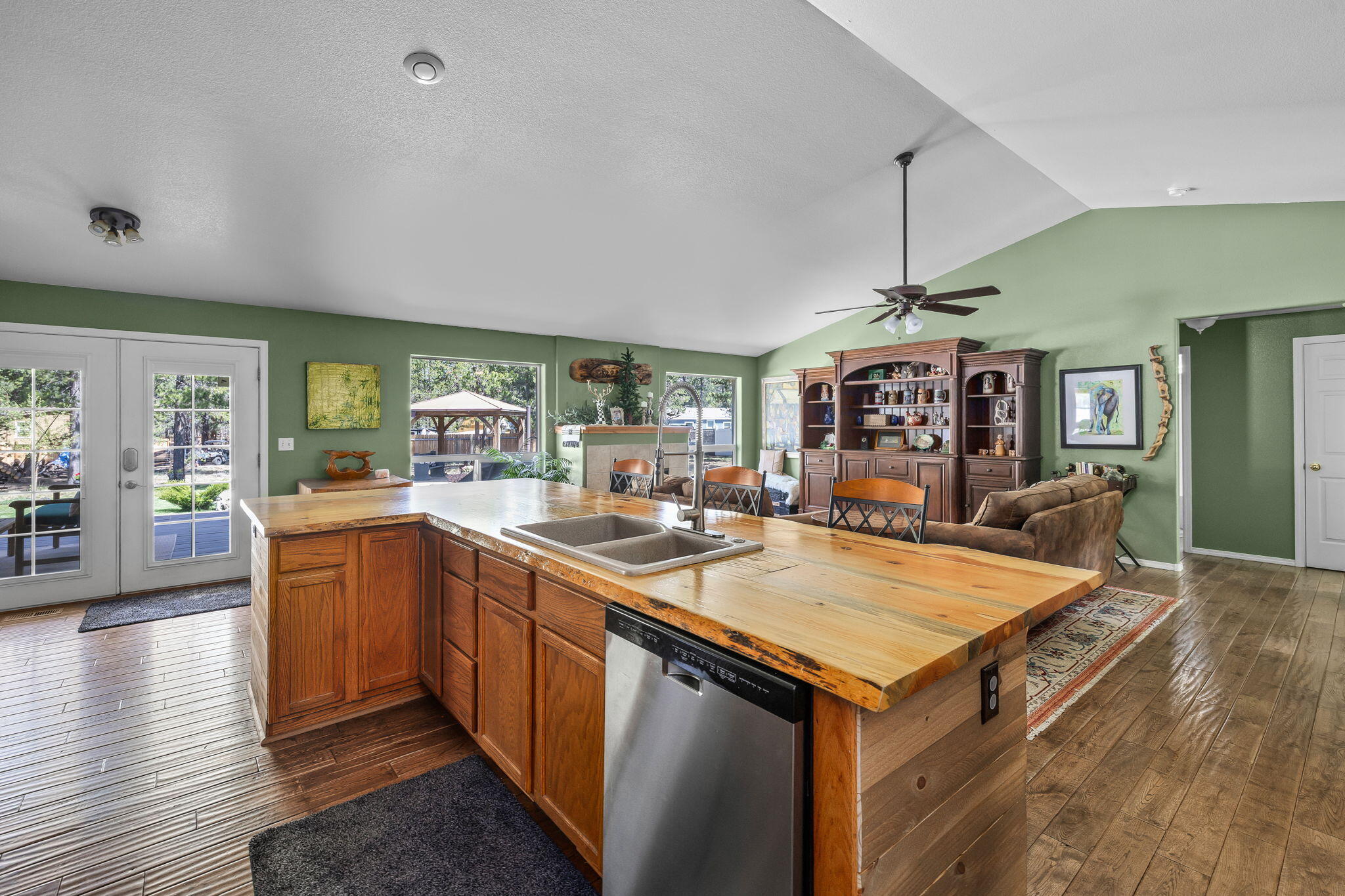 Tall Pines - Residential