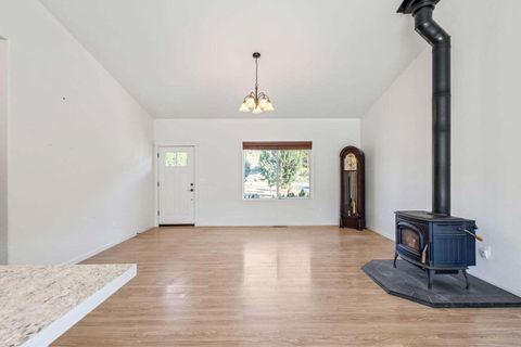 Tiny photo for 16335 SE Antelope Creek Drive, Prineville, OR 97754 (MLS # 220213701)
