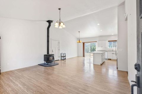 Tiny photo for 16335 SE Antelope Creek Drive, Prineville, OR 97754 (MLS # 220213701)