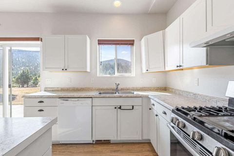 Tiny photo for 16335 SE Antelope Creek Drive, Prineville, OR 97754 (MLS # 220213701)