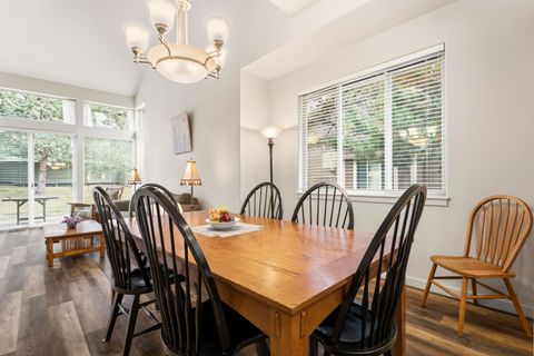 Tiny photo for 11130 Village Loop, Redmond, OR 97756 (MLS # 220212541)