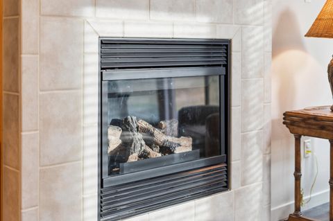 Tiny photo for 11130 Village Loop, Redmond, OR 97756 (MLS # 220212541)