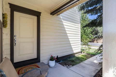 Tiny photo for 20265 Hufflepuff Court, Bend, OR 97702 (MLS # 220226940)