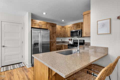 Tiny photo for 20265 Hufflepuff Court, Bend, OR 97702 (MLS # 220226940)