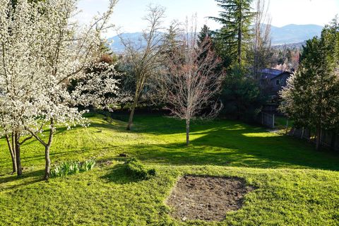 Tiny photo for 3676 Princeton Way, Medford, OR 97504 (MLS # 220210679)