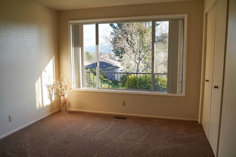 Tiny photo for 3676 Princeton Way, Medford, OR 97504 (MLS # 220210679)