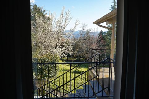 Tiny photo for 3676 Princeton Way, Medford, OR 97504 (MLS # 220210679)